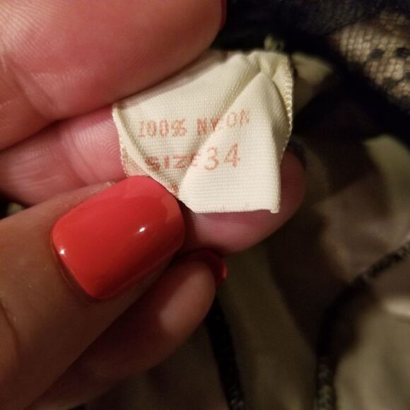 Nude w/ black lace overlay cami 34 - Picture 5 of 7